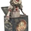 Diamond Select Gallery - IT 2 - Pennywise-In-The-Box Statue -Collector Verkauf fig92583