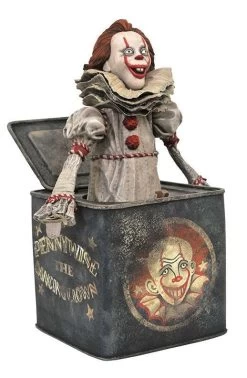Diamond Select Gallery - IT 2 - Pennywise-In-The-Box Statue